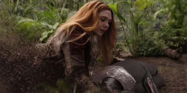   『アベンジャーズ インフィニティ・ウォー』でワンダが粉々になる