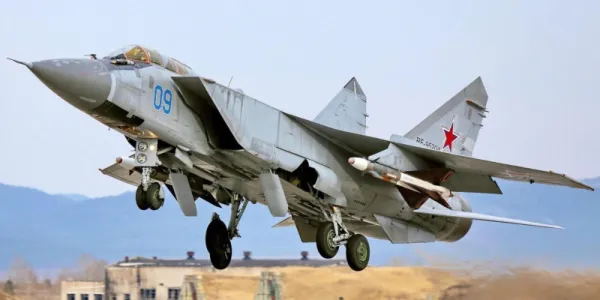   離陸準備中のMiG-31フォックスハウンド