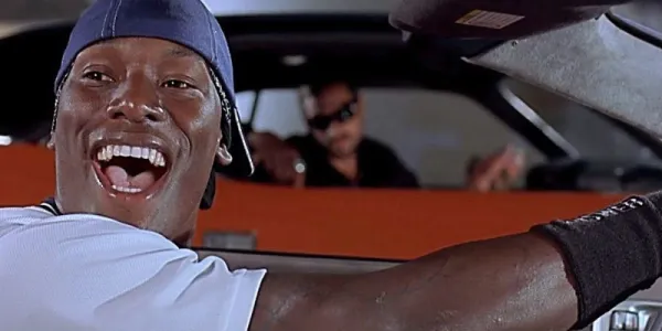   ローマは 2 Fast 2 Furious でレース前に対戦相手を笑い飛ばす