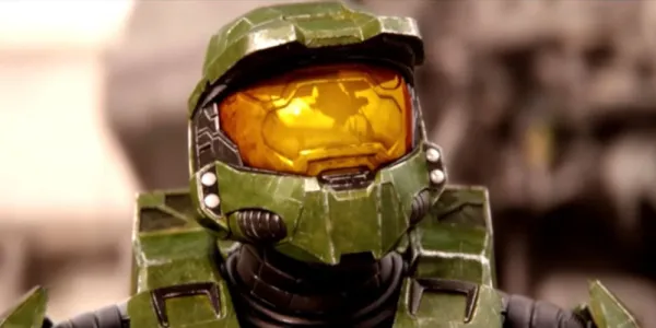   Halo 2 のスコーピオン タンクについてジョンソンに感謝するコルタナ