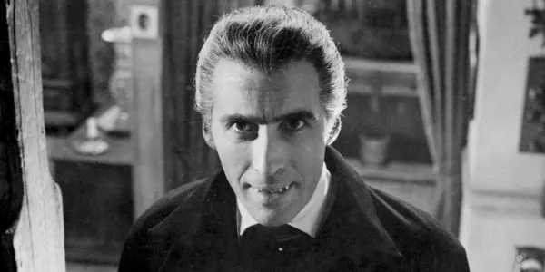   ドラキュラ役のクリストファー・リー