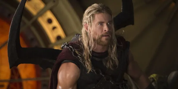   トールがスルトと共にアスガルドに戻る's crown in Ragnarok
