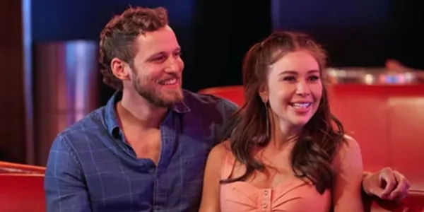   Gabby Windey Erich Schwer The Bachelorette 2